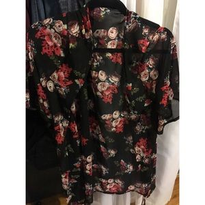 Floral/ Rose kimono 👘